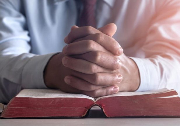 No se puede separar la autoridad de Cristo y la autoridad de la Biblia. Escuche al Hijo de Dios en Sus propias palabras: